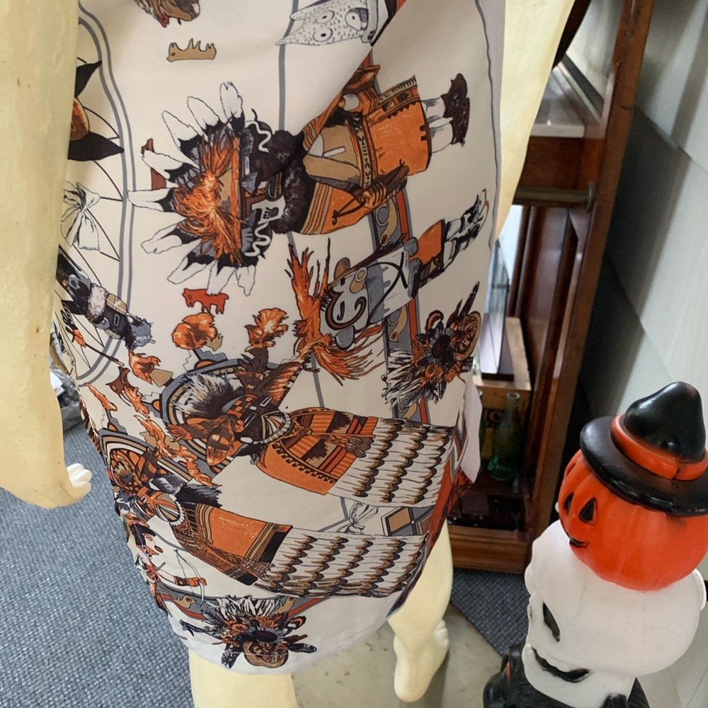 Boutique Inspired Graphic Dress - Picture 6 of 10